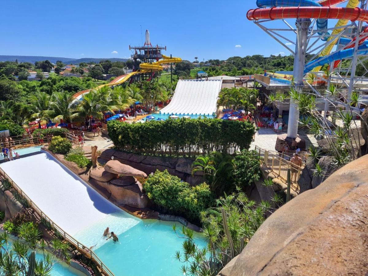 Piazza Diroma - Com Acesso Acqua Park Cn-Go Aparthotel Caldas Novas Ngoại thất bức ảnh